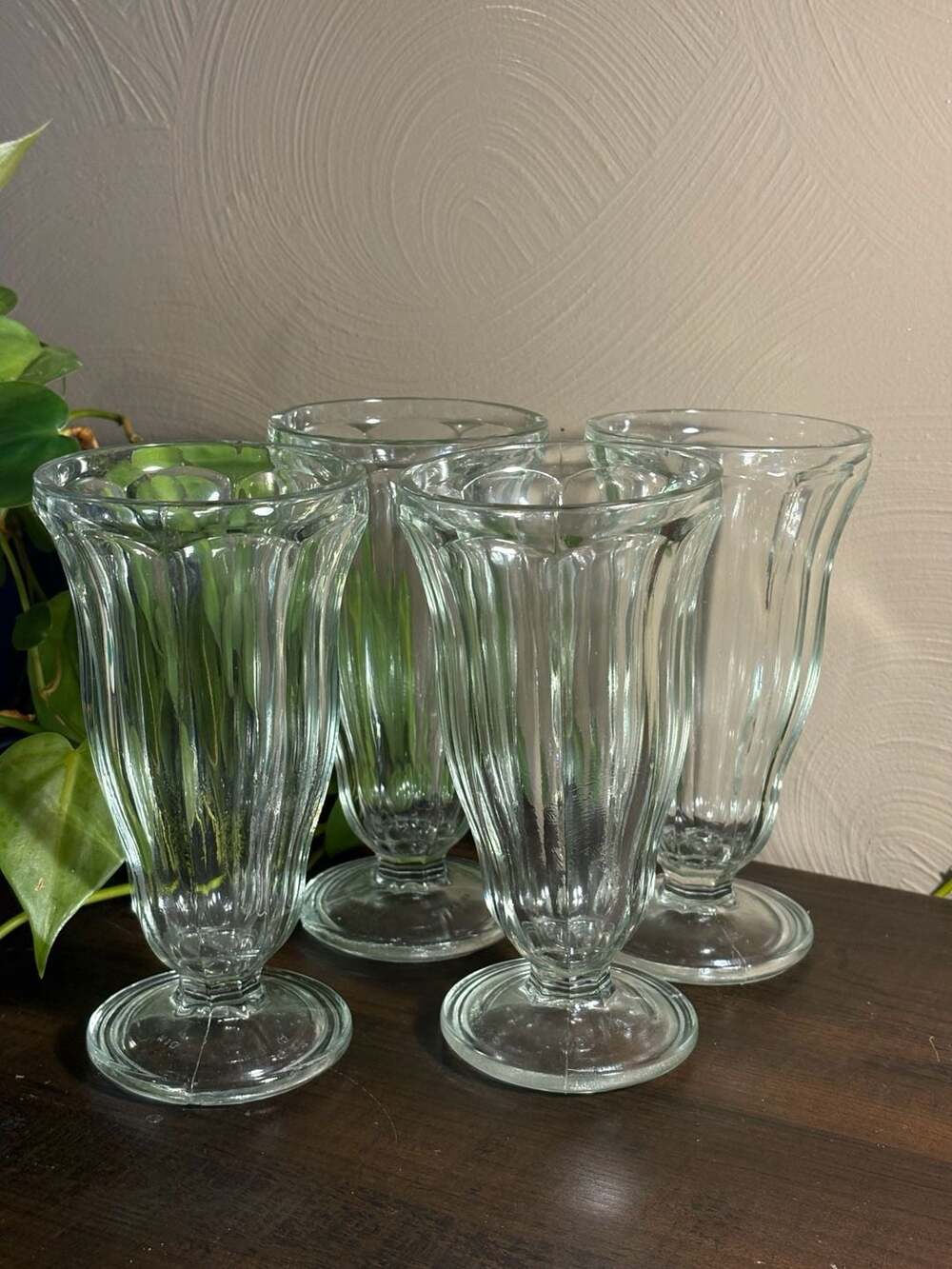 KIG Malaysia Vintage Style Ribbed Soda Fountain Milkshake Glasses, Set of 4
